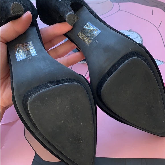 Black pointed toe suede heels - Picture 5 of 5